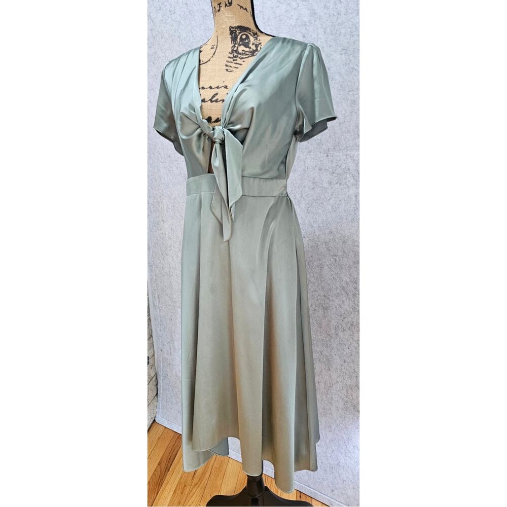 Baltic Born Satin Tie Front Midi Dress Sage Green Flutter Sleeve Size M - Picture 6 of 16